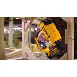 DEWALT 20V MAX Lithium-Ion 18-Gauge Cordless Brad Nailer Kit with (2) 2.0Ah Battery Packs, Charger and Bag -Air Compressors Shop dewalt brad nailers dcn680d1wdcb203 a0 1000