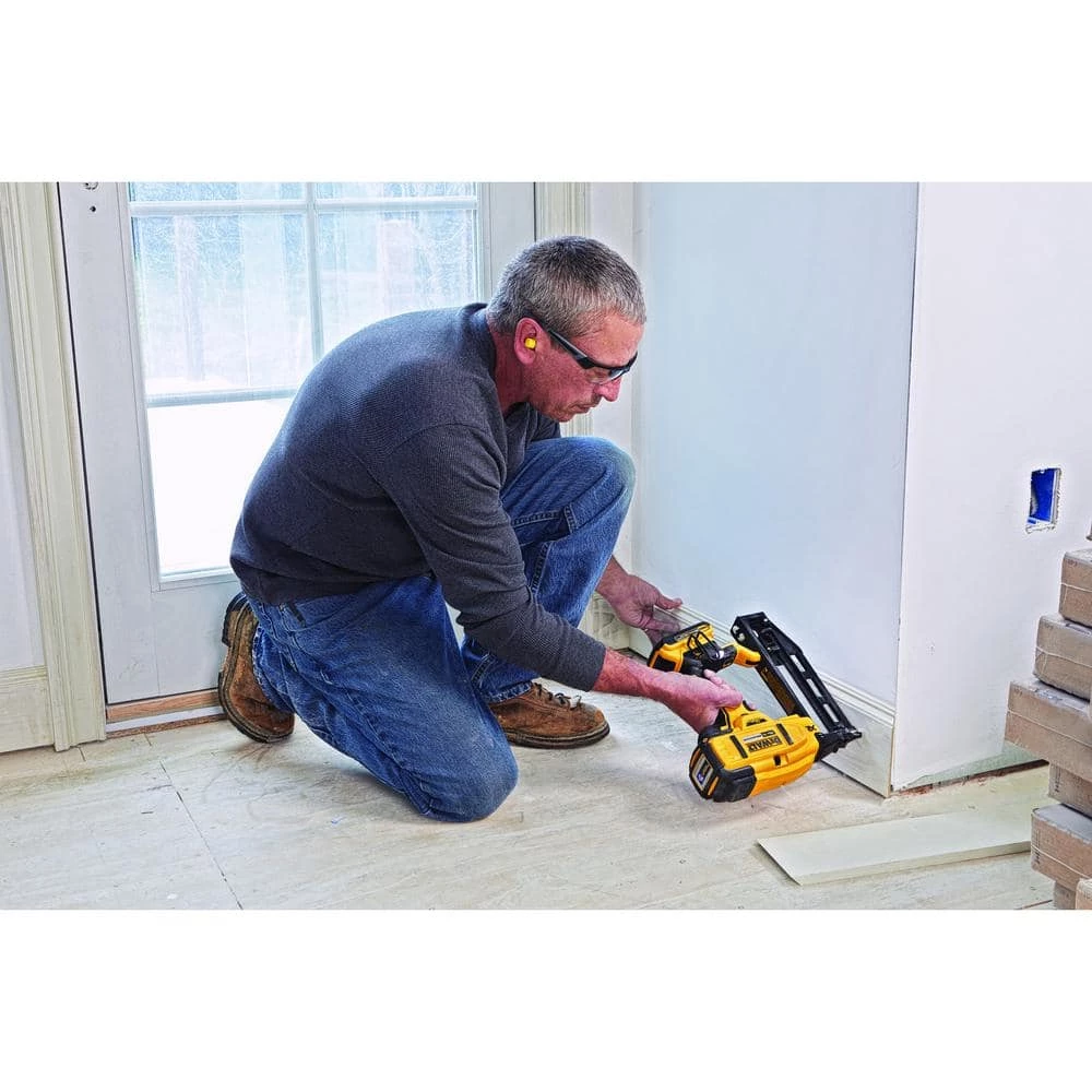 DEWALT 20-Volt MAX XR 16-Gauge Lithium-Ion Cordless Finish Nailer (Tool-Only) 5 DEWALT 20-Volt MAX XR 16-Gauge Lithium-Ion Cordless Finish Nailer (Tool-Only) - Image 5