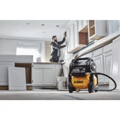 DEWALT 2.5 Gal. 140 psi Portable 20V Cordless Air Compressor Kit with Flexvolt Advantage with 6 Ah FLEXVOLT Battery and Charger -Air Compressors Shop dewalt portable air compressors dcc2520t1 4f 1000