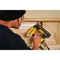 DEWALT 6 Gal. 18-Gauge Brad Nailer and Heavy-Duty Pancake Electric Air Compressor Combo Kit (1-Tool) -Air Compressors Shop dewalt portable air compressors dwfp1kit 31 1000