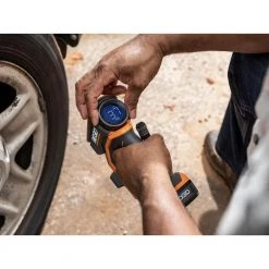 RIDGID 18V Digital High Pressure Inflator with 18V Lithium-Ion 1.5 Ah Battery -Air Compressors Shop ridgid inflators r87044 ac870015n 4f 1000